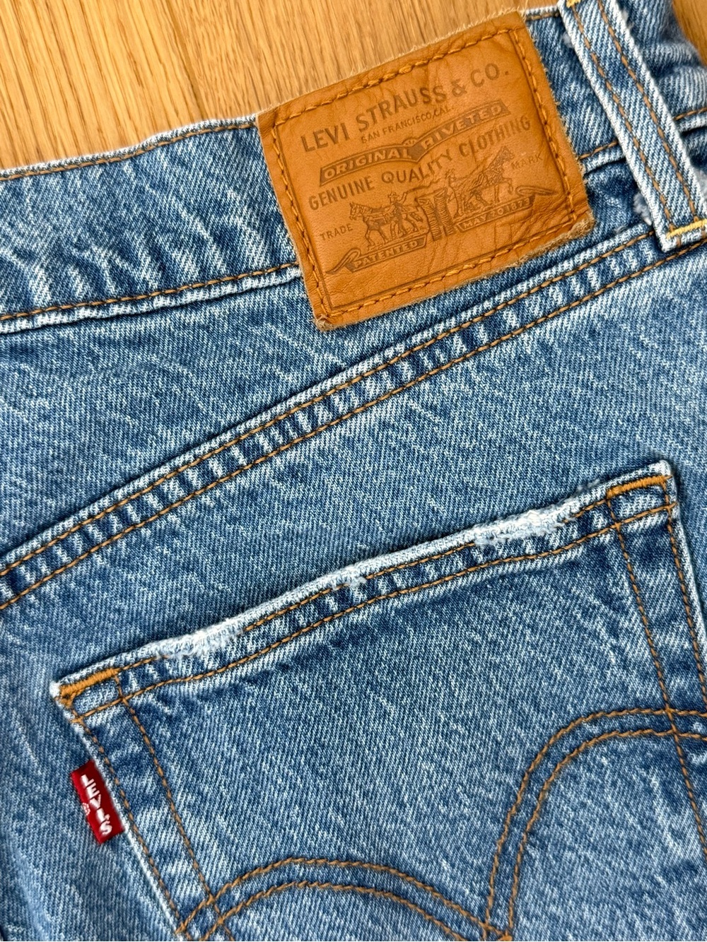 Levi's Ribcage Straight Ankle Jean - Picture 5 of 5